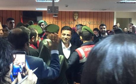 Demirtaş mahkeme heyetinin dosyadan çekilmesini istedi